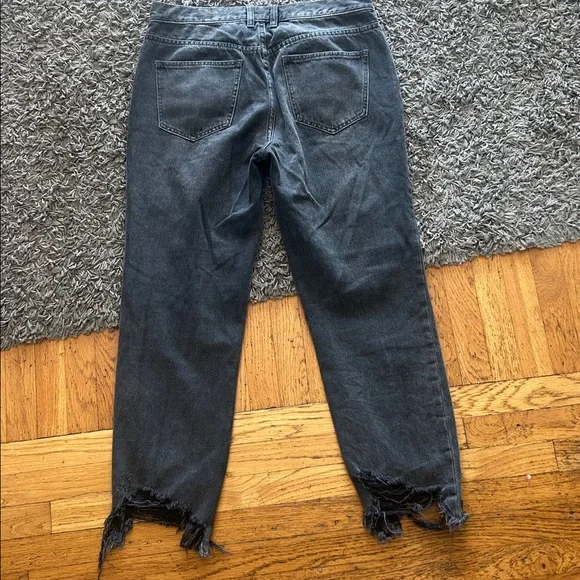 Free People Regular Mid Rise Black Raw Hem Cropped Button Fly Jeans Size 29 - Picture 3 of 10